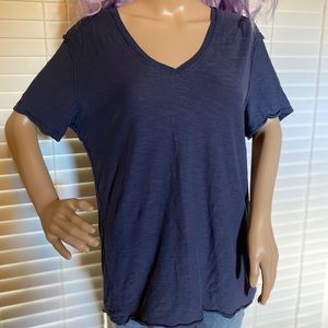 Rogue State Navy Blue V-neck Tee T-Shirt Sz Medium